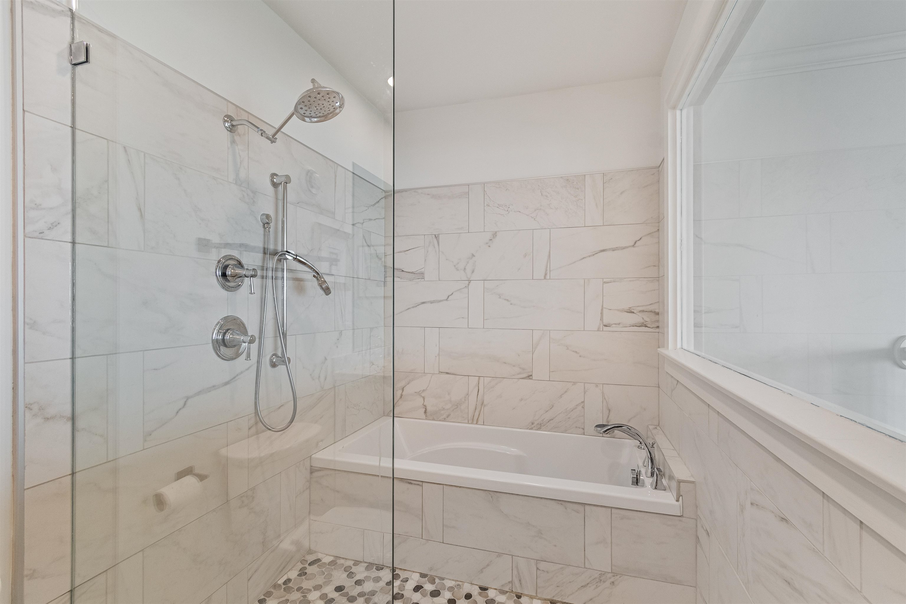 33 North Avenue, Unit 12 Burlington, VT 05401 - Photo 45 of 55