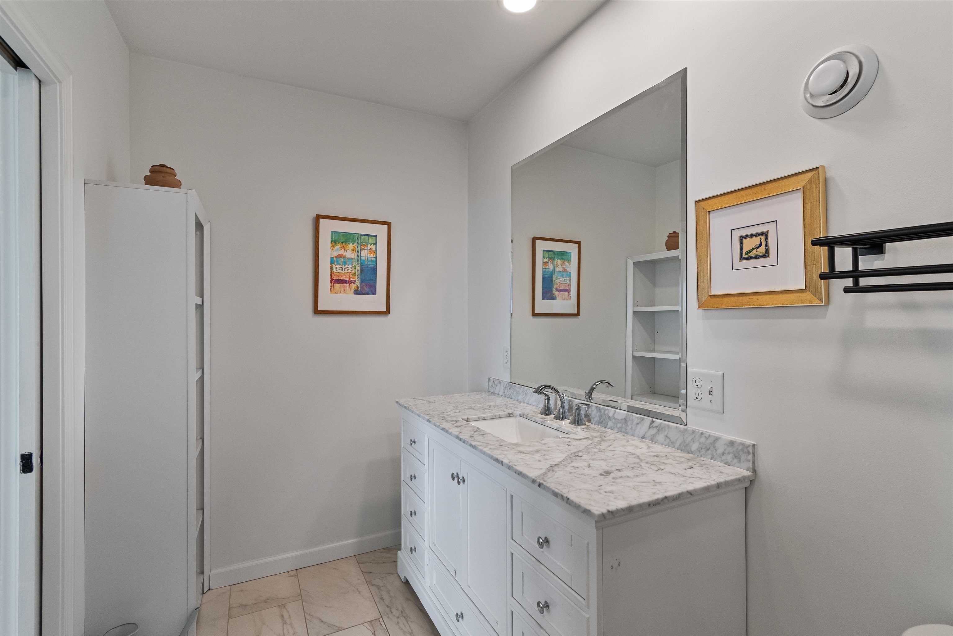 33 North Avenue, Unit 12 Burlington, VT 05401 - Photo 47 of 55