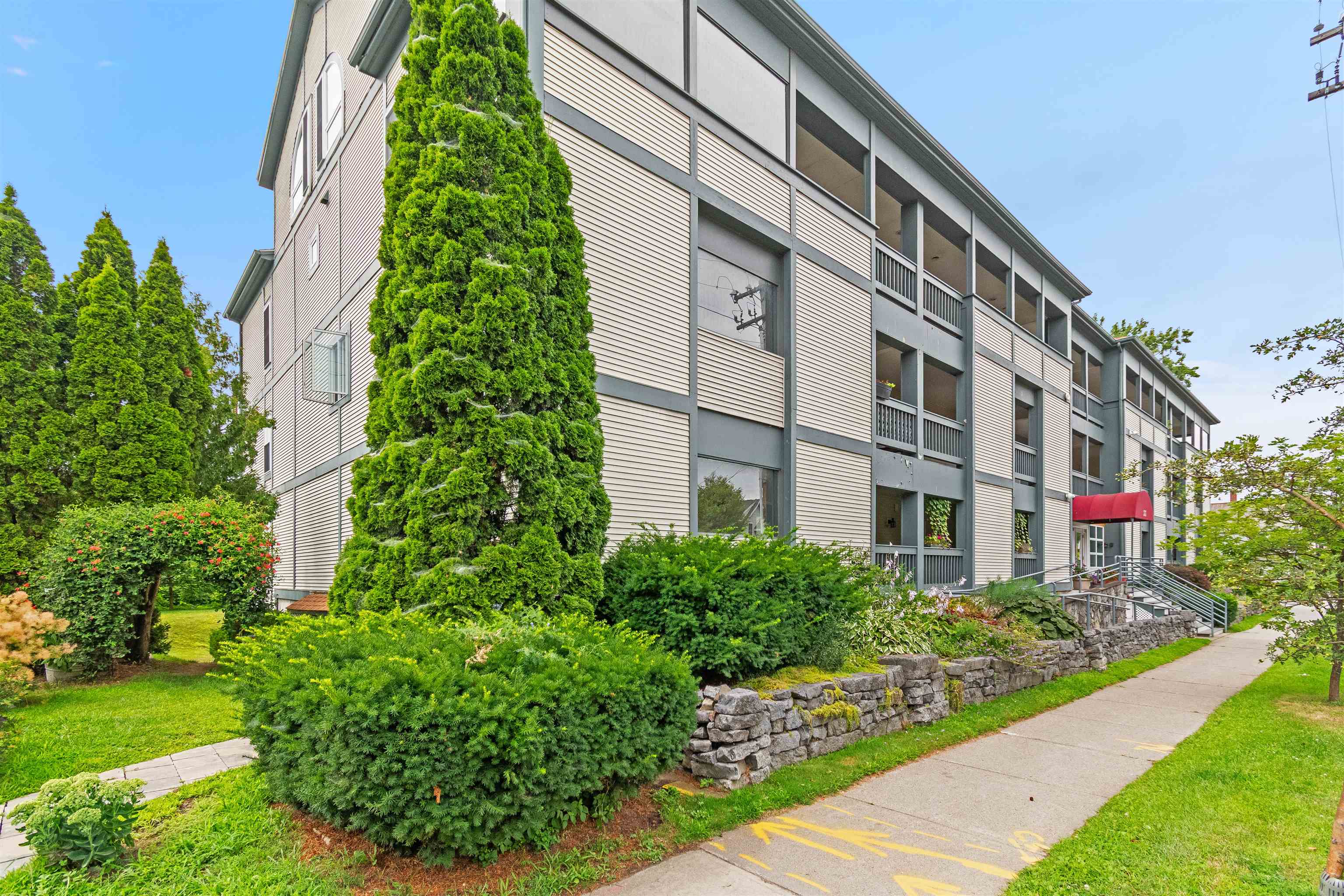 33 North Avenue, Unit 12 Burlington, VT 05401 - Photo 54 of 55