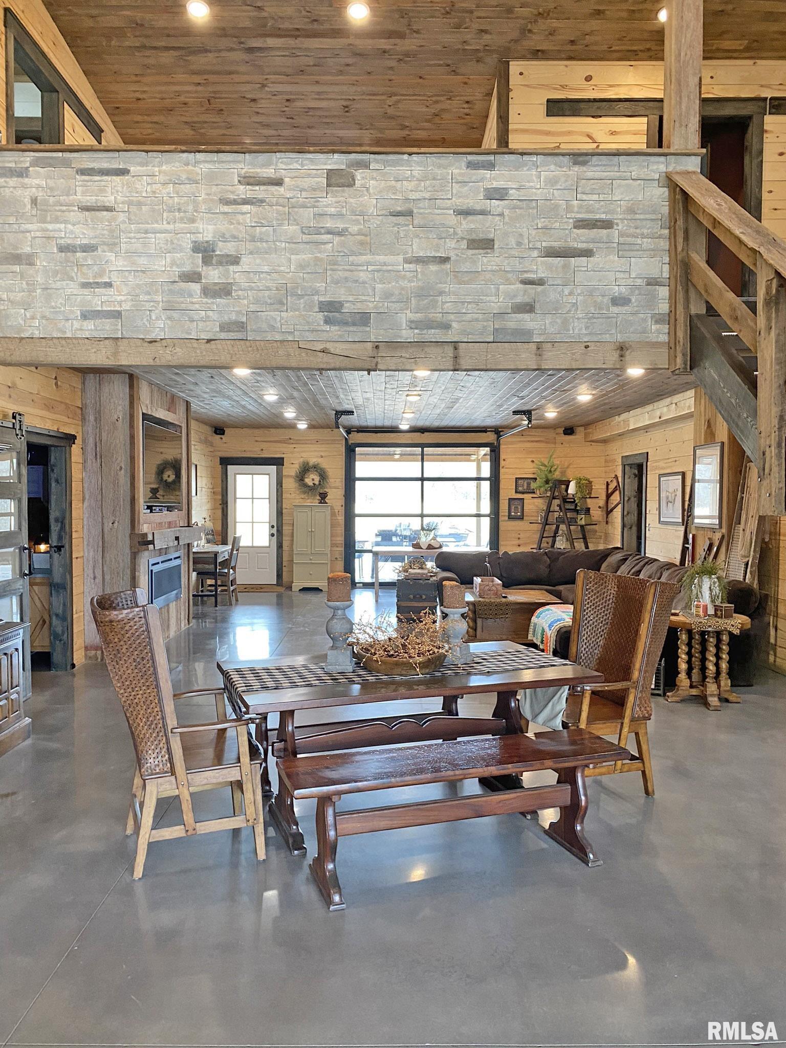 4623 Cj Heck Road Salem, IL 62881 - Photo 9 of 11