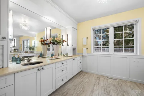 $995,000 | 4225 North Cole Lane, Boise, ID 83704