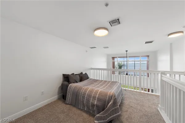 $2,400 | 2745 First Street, Unit 113, Fort Myers, FL 33916