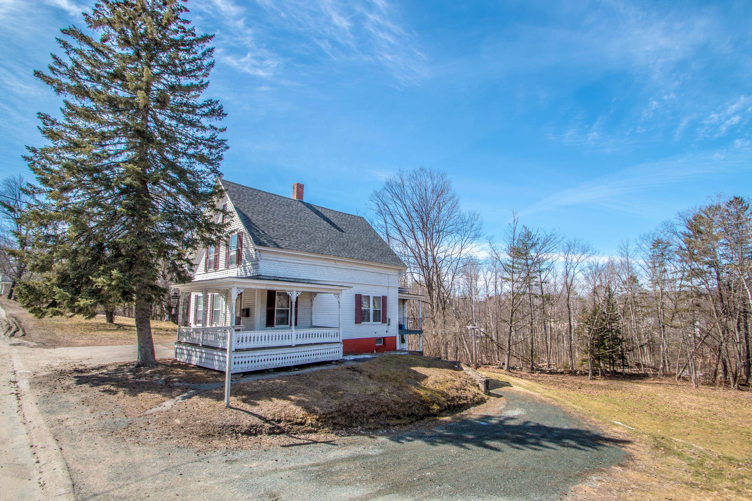 23 Prospect Street Lancaster, NH 03584 - Photo 2 of 38 Gallery Image 2