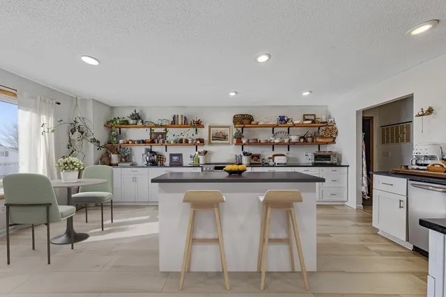 $429,900 | 405 Thomas Drive, Eagle Lake, MN 56024