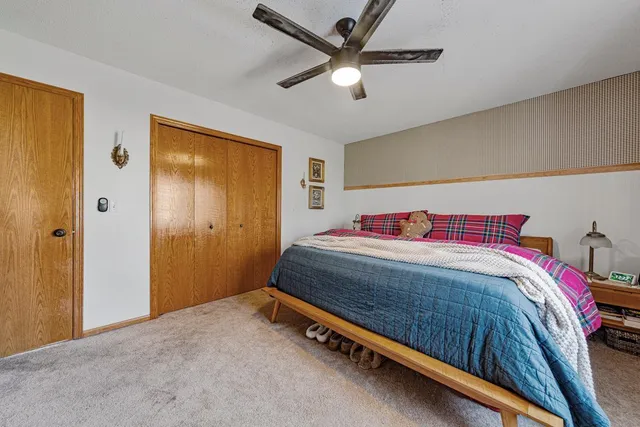 $429,900 | 405 Thomas Drive, Eagle Lake, MN 56024