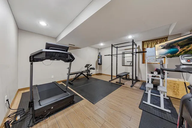 $429,900 | 405 Thomas Drive, Eagle Lake, MN 56024