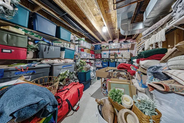 $429,900 | 405 Thomas Drive, Eagle Lake, MN 56024