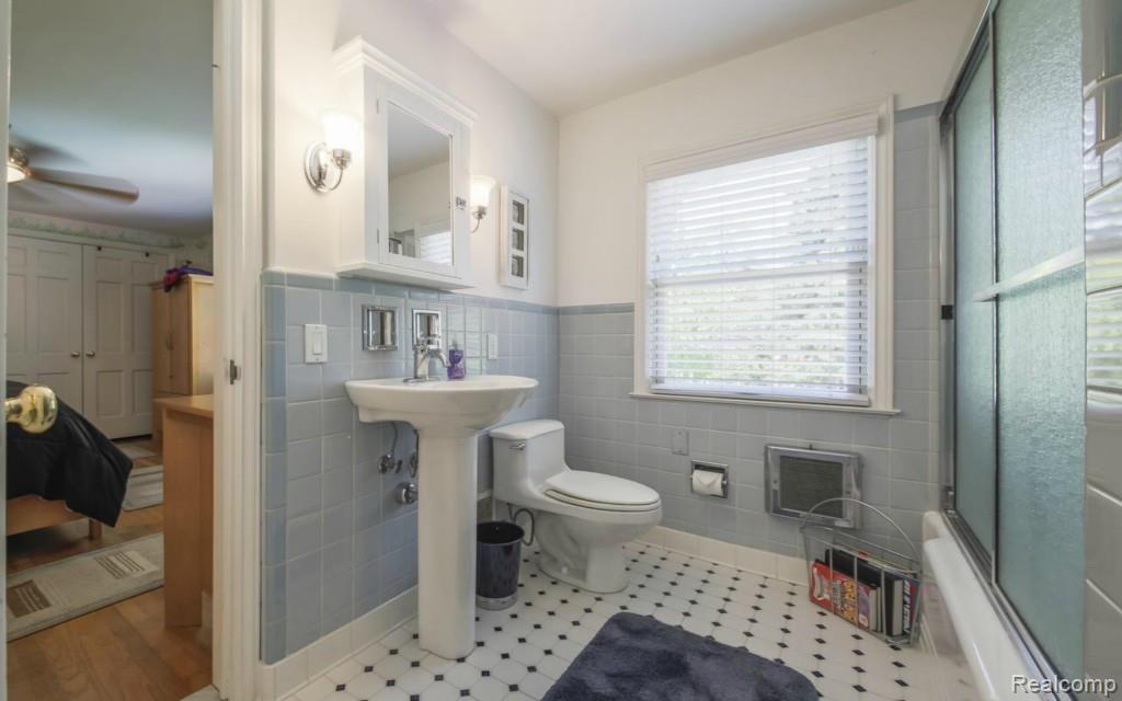240 Touraine Road Grosse Pointe Farms, MI 48236 - Photo 28 of 50