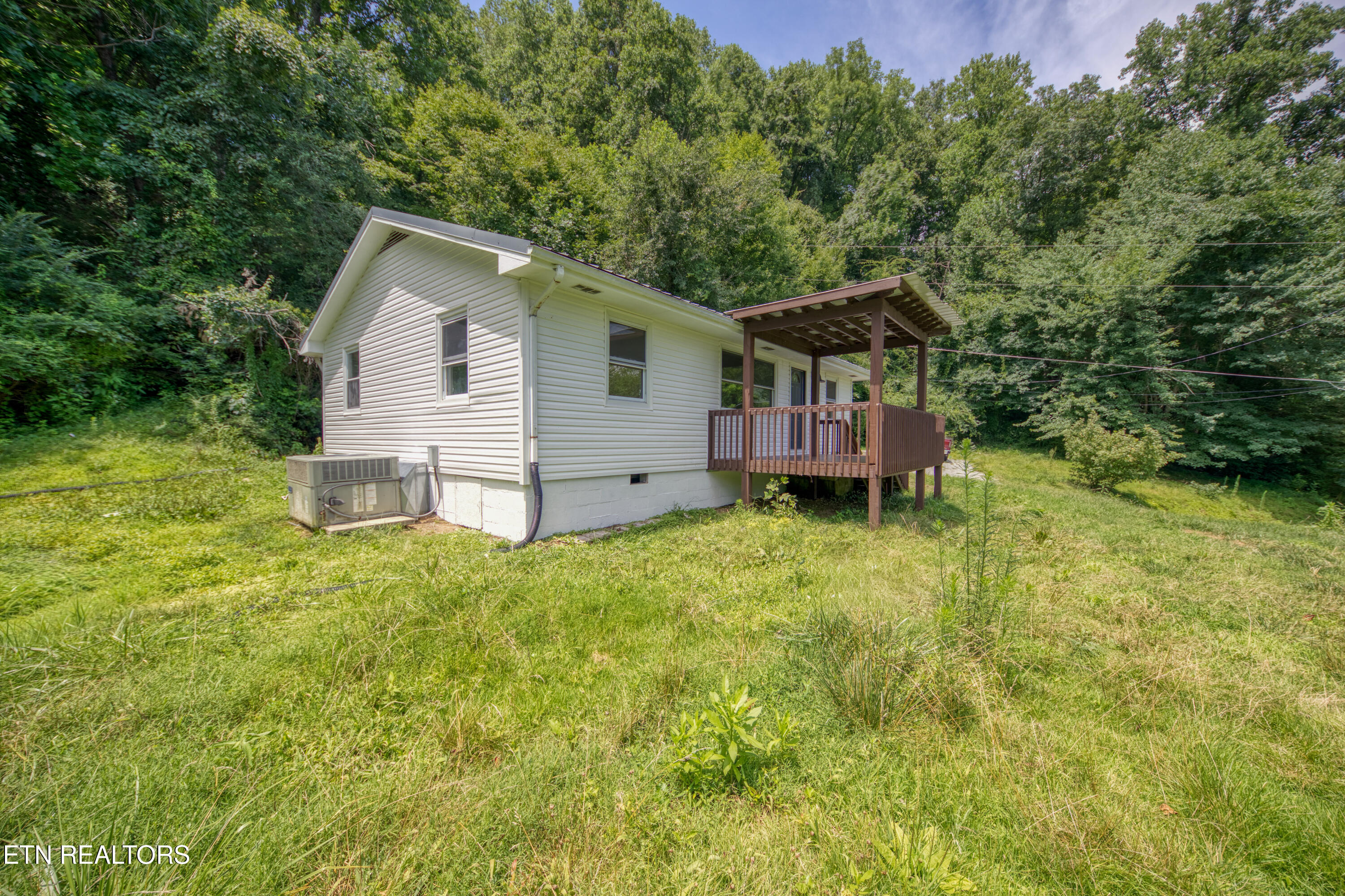 150 Dewey Davis Road Walland, TN 37886 - Photo 7 of 22 0H3A0129_7