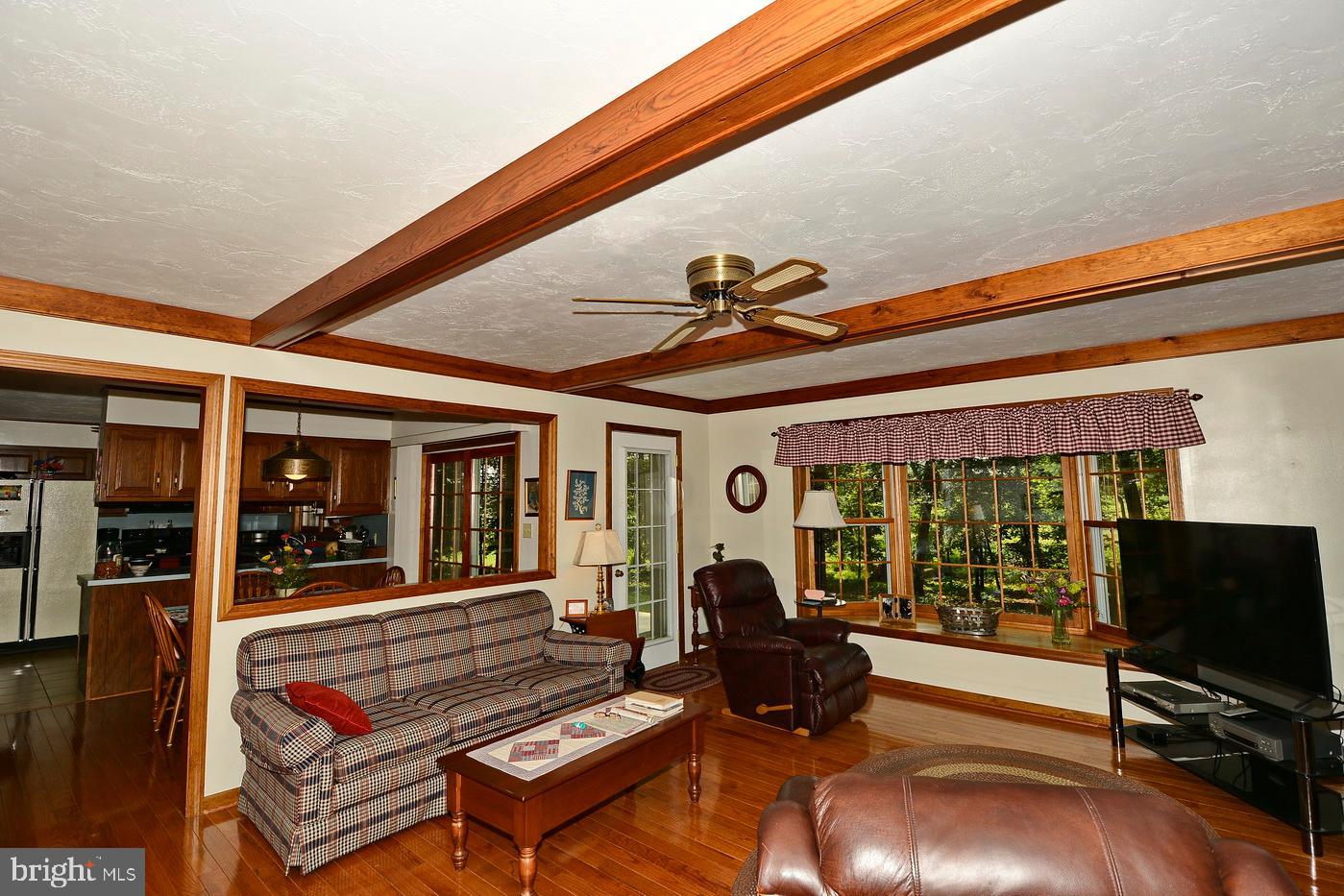 31 Timber Lane Hanover, PA 17331 - Photo 3 of 32