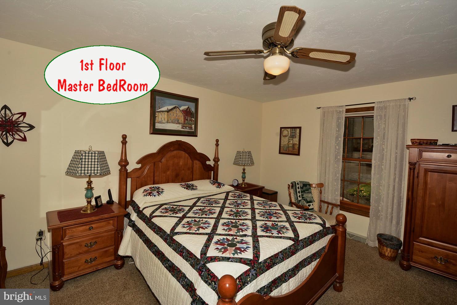 31 Timber Lane Hanover, PA 17331 - Photo 6 of 32 1st Floor Master - Full Bath