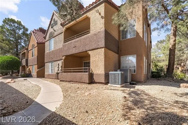 $1,827 | 2200 South Fort Apache Road, Unit 2182, Las Vegas, NV 89117