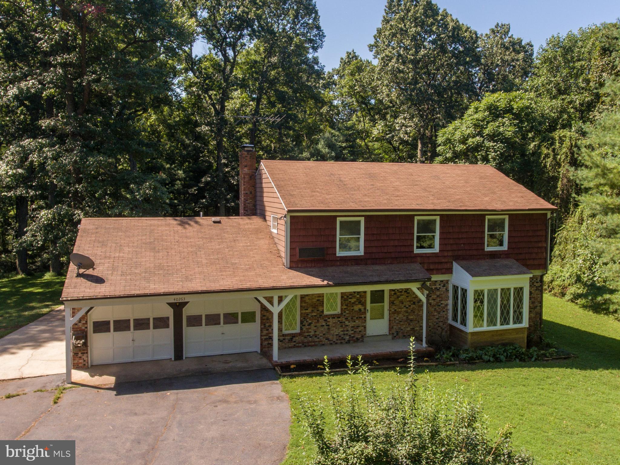 40263 Braddock Road Aldie, VA 20105 - Photo 2 of 24 Exterior (Front)