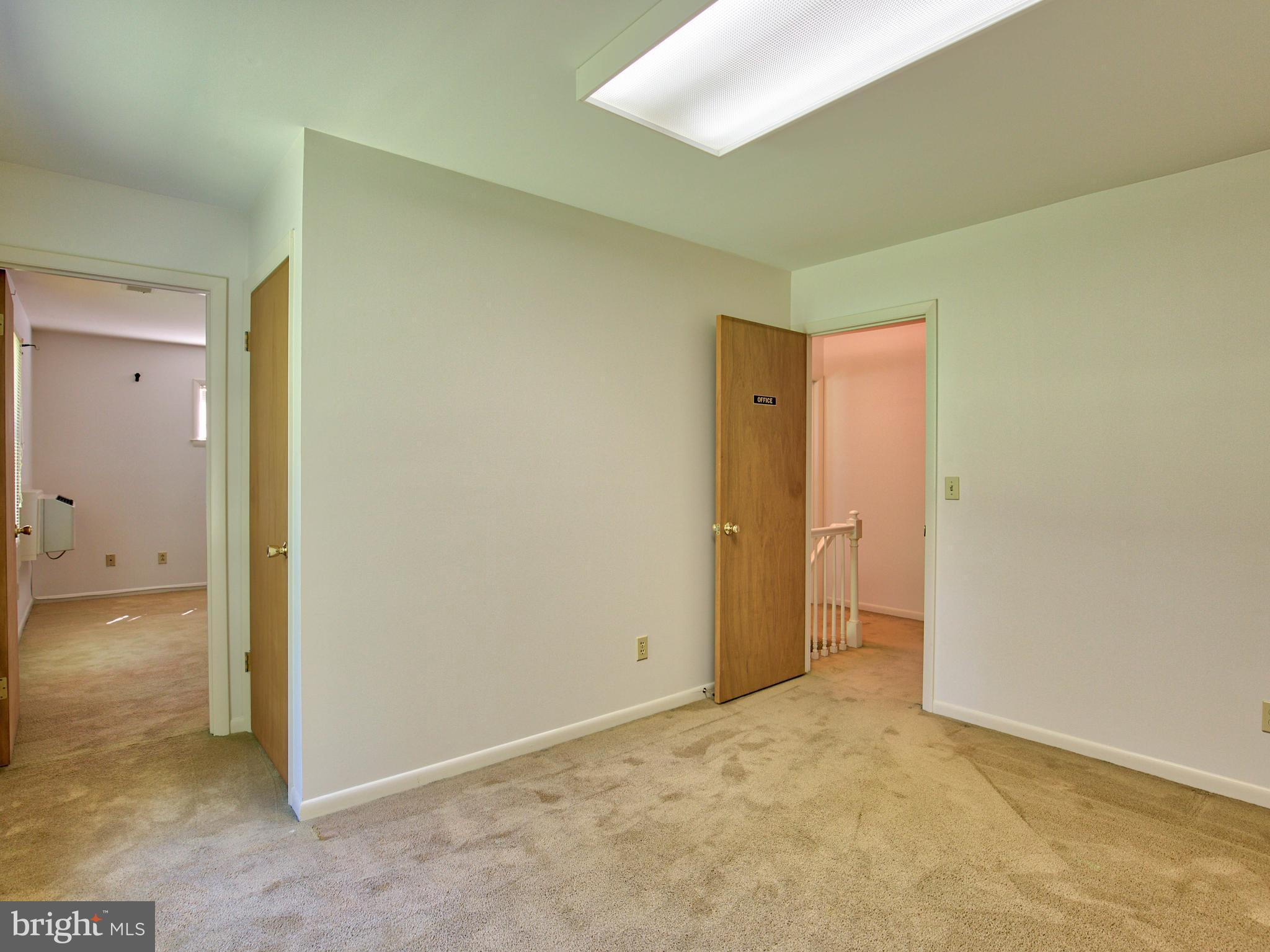 40263 Braddock Road Aldie, VA 20105 - Photo 21 of 24 Bedroom