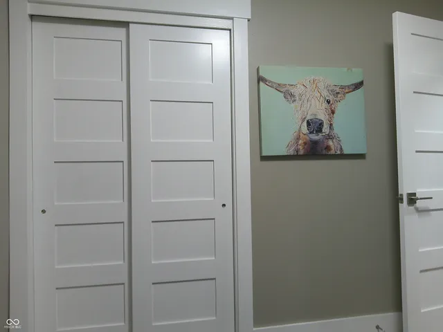 $330,000 | 1119 East Cragmont Drive, Indianapolis, IN 46227