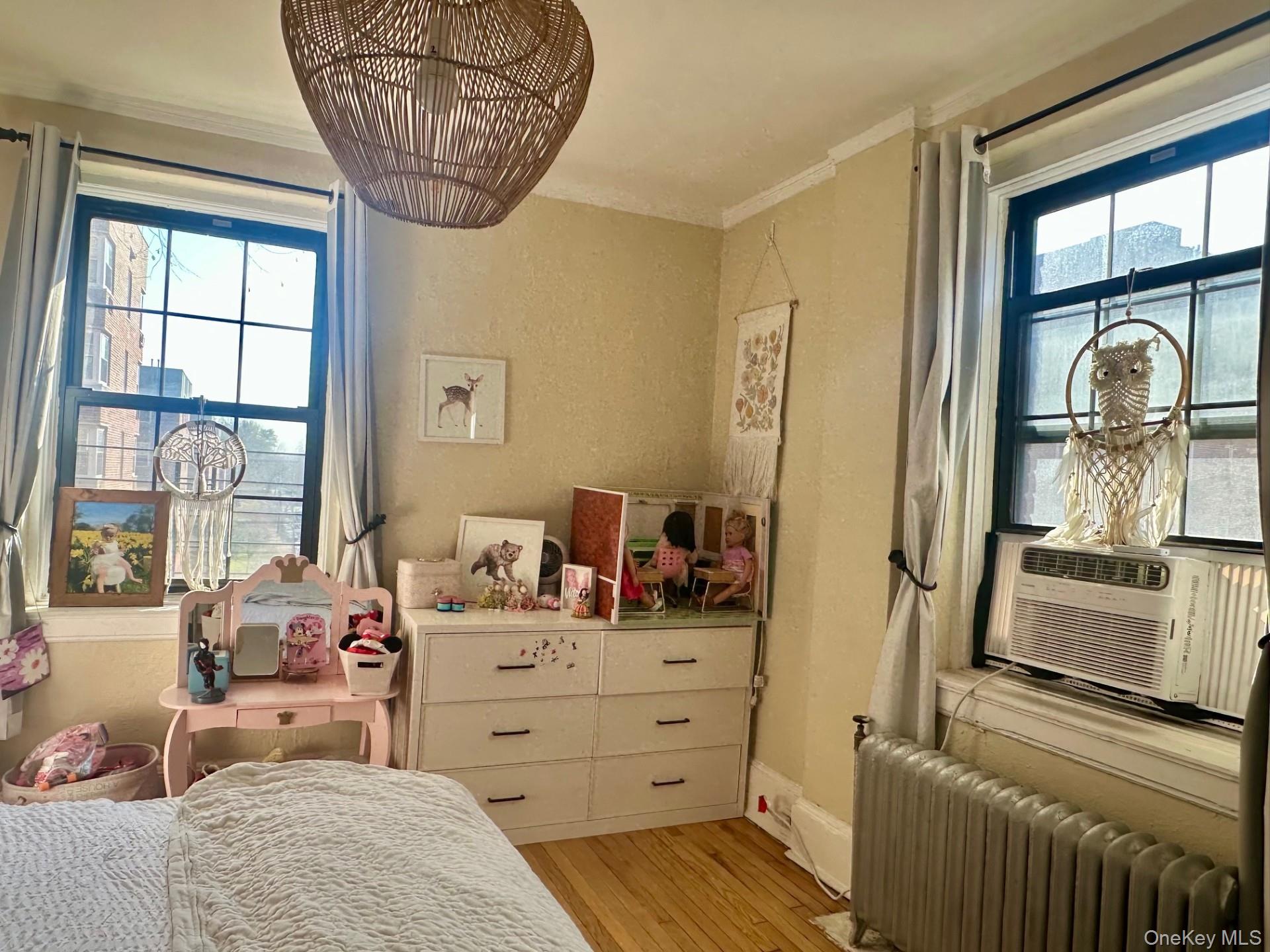 808 Bronx River Road, Unit 4E Bronxville, NY 10708 - Photo 11 of 19 Extra Large Bedroom filled with light