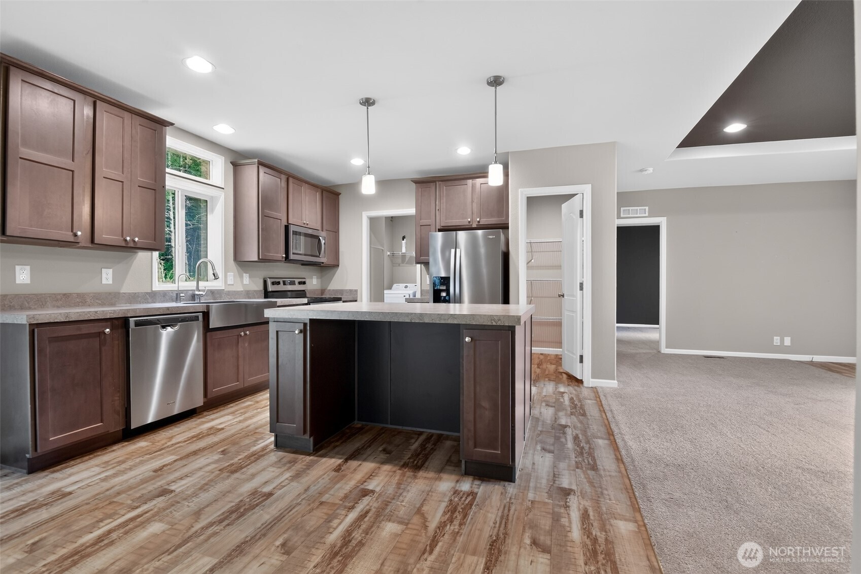 27129 East Lake Riley Road Arlington, WA 98223 - Photo 10 of 37