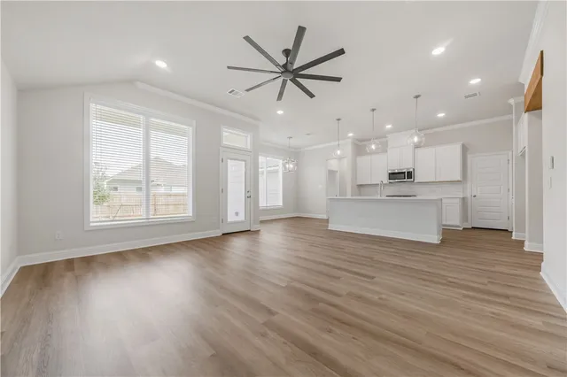 $416,900 | 2910 Captain Court, Bryan, TX 77808