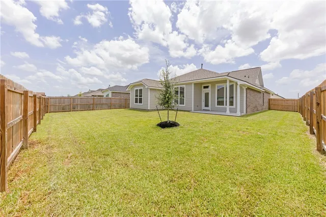 $416,900 | 2910 Captain Court, Bryan, TX 77808