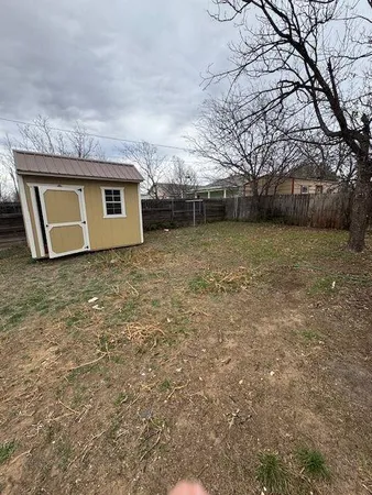 $1,895 | 2718 South 11th Street, Abilene, TX 79605