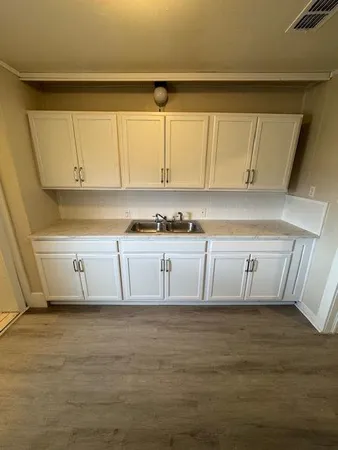 $1,895 | 2718 South 11th Street, Abilene, TX 79605