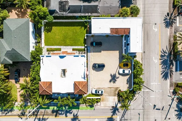 $2,200 | 401 Northeast 2nd Avenue, Unit 6, Delray Beach, FL 33444