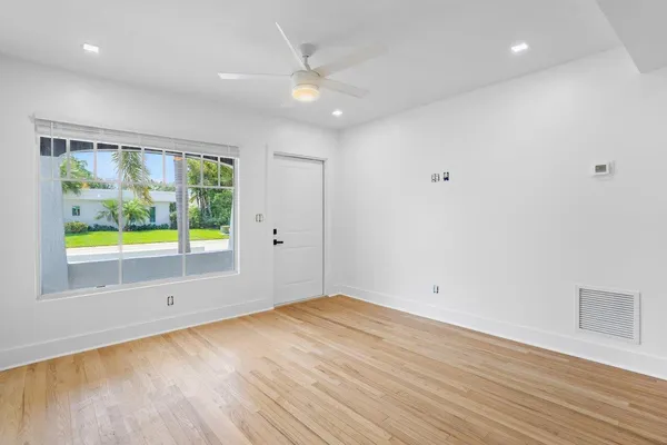 $2,200 | 401 Northeast 2nd Avenue, Unit 6, Delray Beach, FL 33444