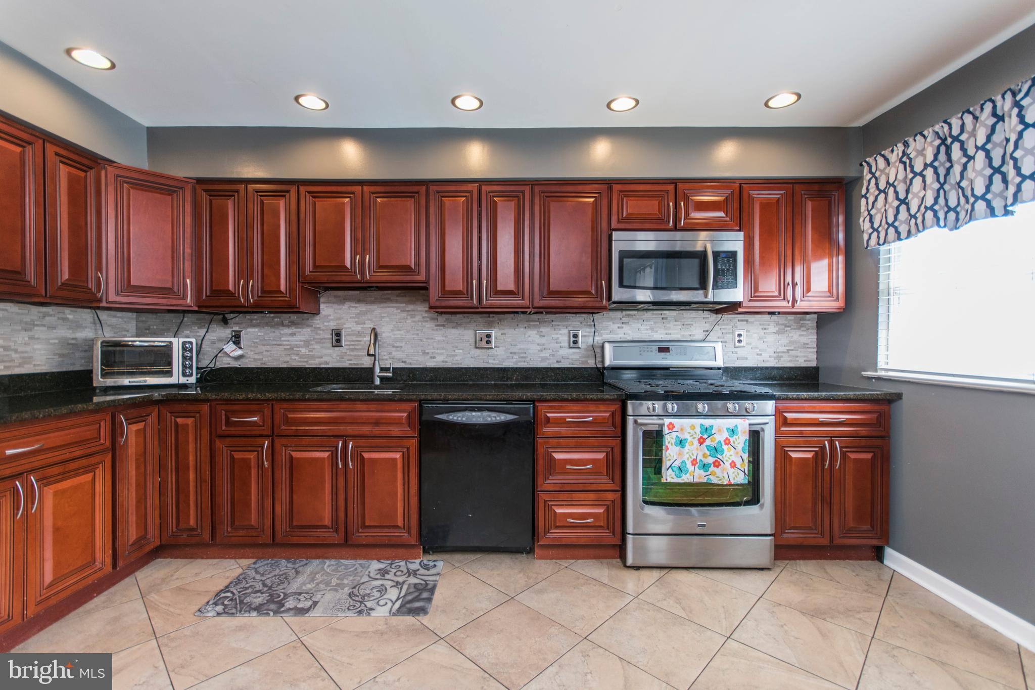 3524 Byrne Road Philadelphia, PA 19154 - Photo 7 of 21 Gallery Image 7