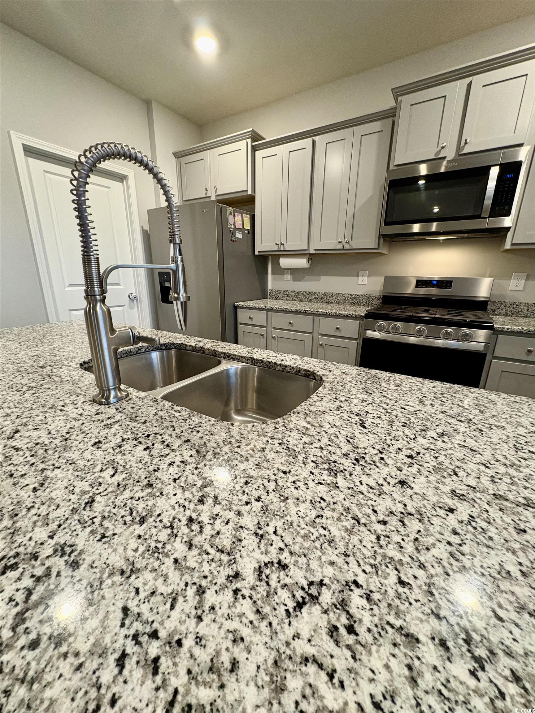 1709 Perthshire Loop Myrtle Beach, SC 29579 - Photo 9 of 38 Kitchen featuring appliances with stainless steel