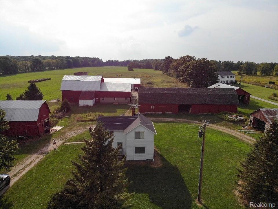 250 Kane Road South Webberville, MI 48892 - Photo 2 of 17 6D0285A6-BB87-4EF1-889F-F7CA93DAA0B2.jpeg