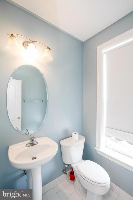14837 Cloverdale Road, Unit 93 Woodbridge, VA 22193 - Photo 18 of 28 Bath