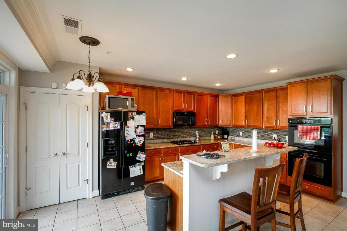 14837 Cloverdale Road, Unit 93 Woodbridge, VA 22193 - Photo 4 of 28 Kitchen
