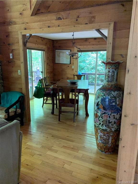 102 Lakeledge Road Beech Mountain, NC 28604 - Photo 2 of 8 Gallery Image 2
