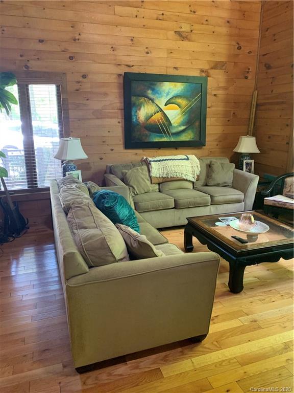 102 Lakeledge Road Beech Mountain, NC 28604 - Photo 4 of 8 Gallery Image 4