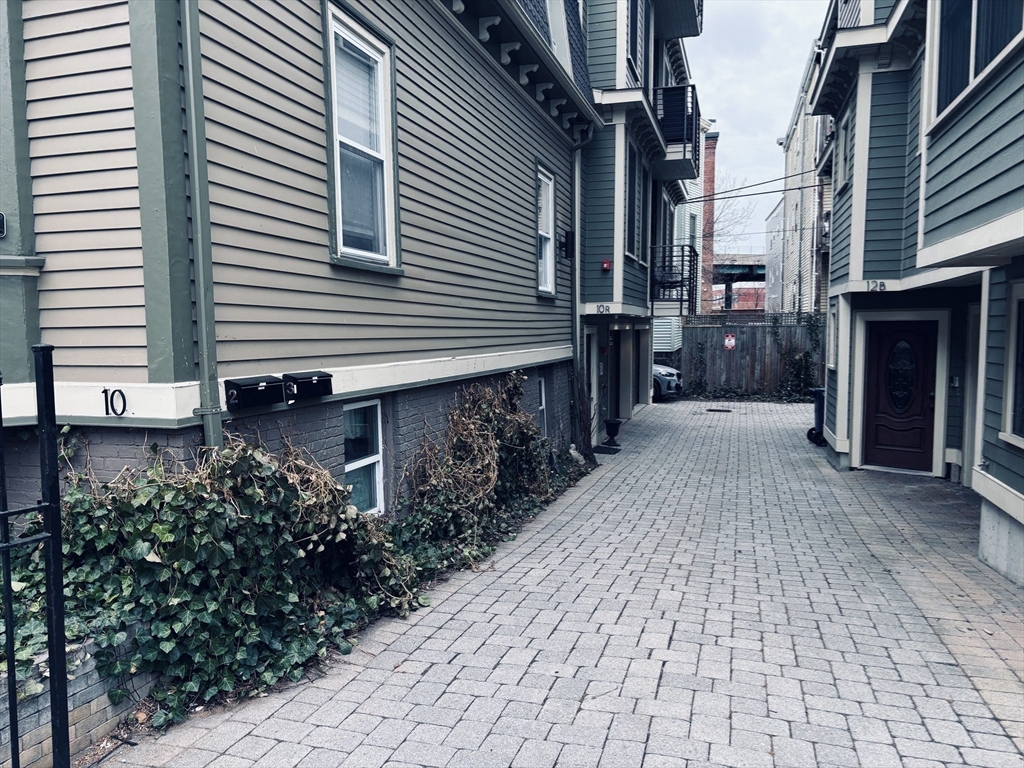 10 Spring Garden Street, Unit 3 Boston, MA 02125 - Photo 12 of 13