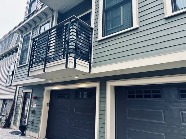 $5,250 | 10 Spring Garden Street, Unit 3, Boston, MA 02125