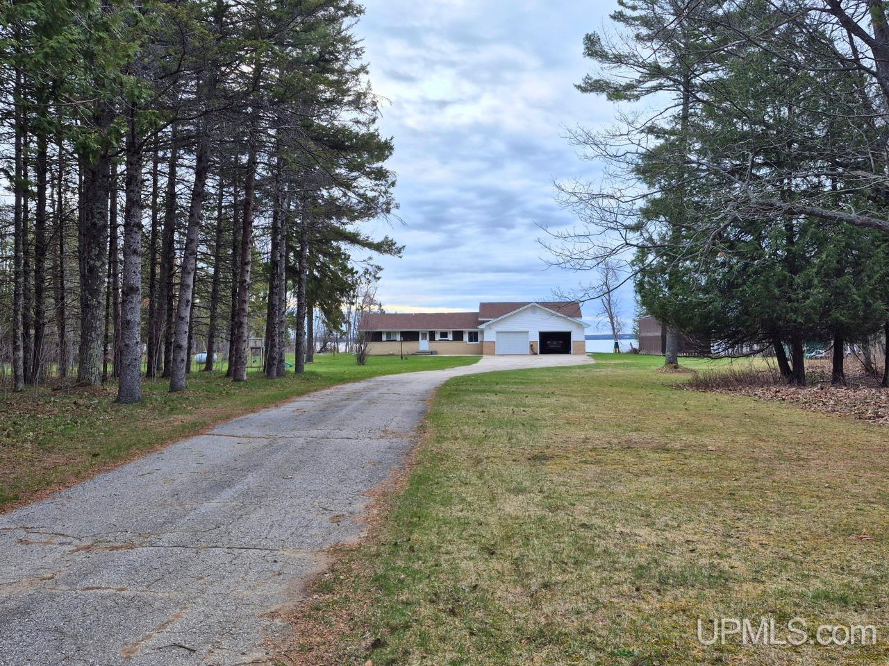 8888 Ll Road Rapid River, MI 49878 - Photo 22 of 89