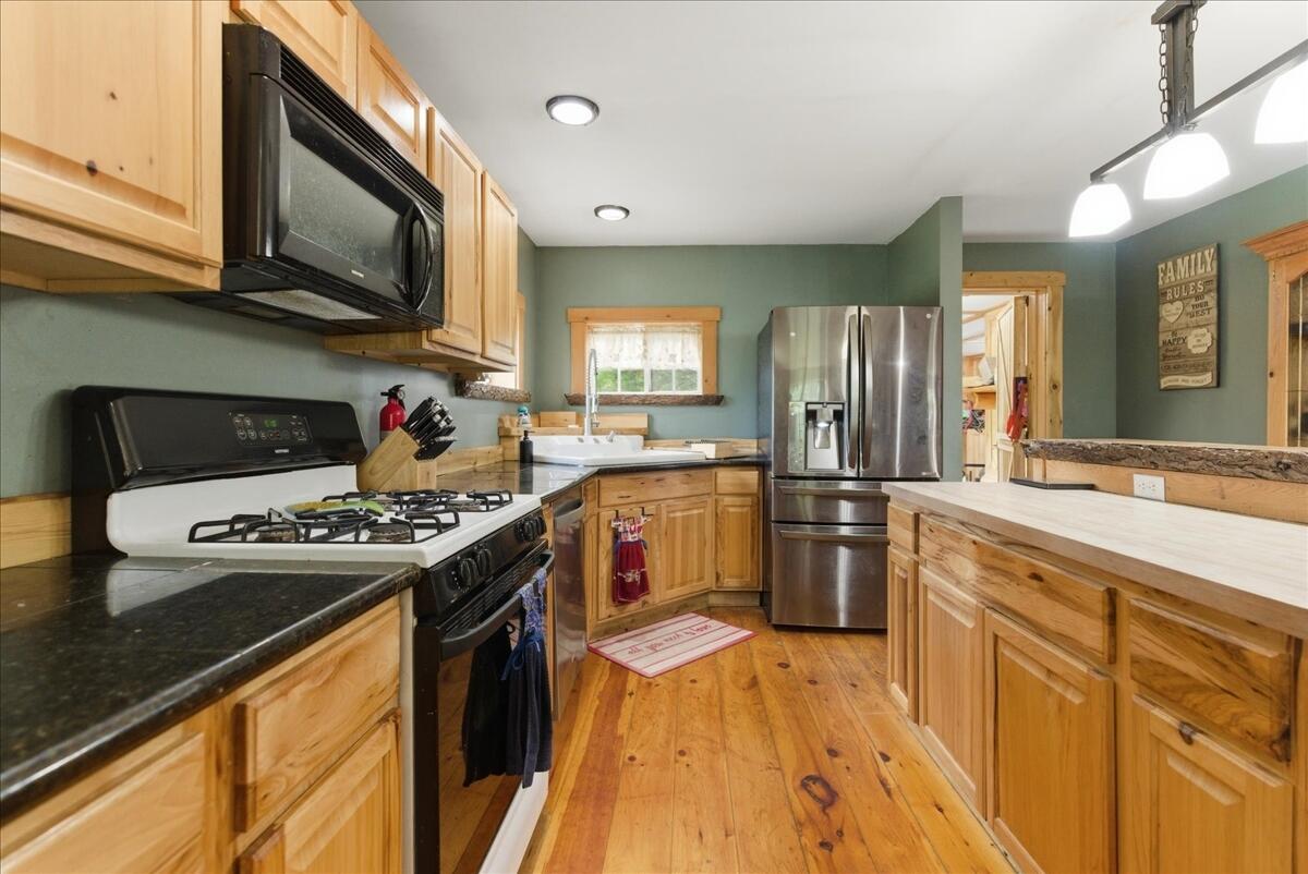 139 Lloyd Road Anson, ME 04911 - Photo 41 of 91 Kitchen