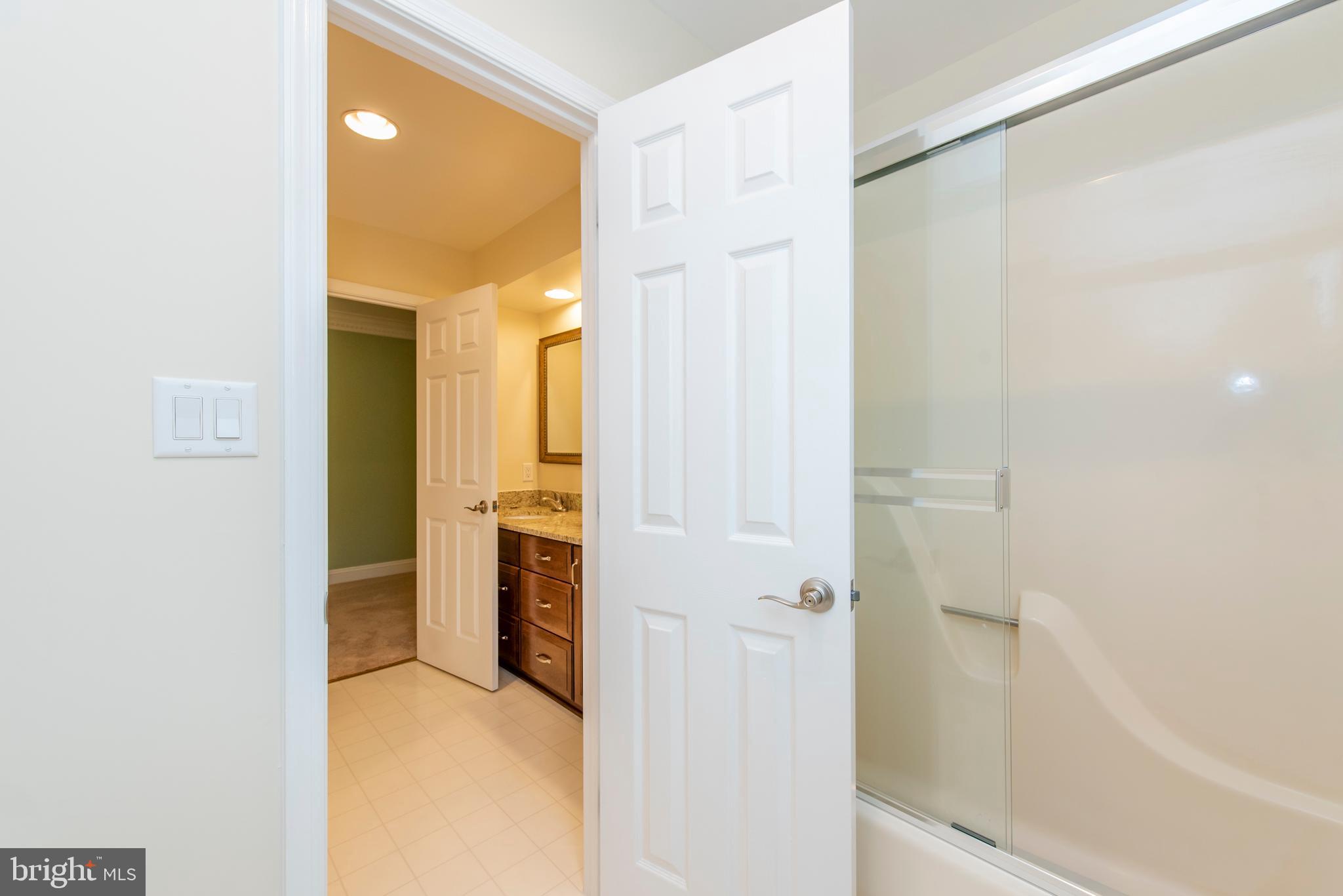 2658 Melba Road Ellicott City, MD 21042 - Photo 49 of 88 Upper Level Hall Bath