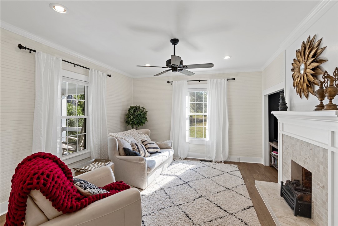 1870 Gowdeysville Road Gaffney, SC 29340 - Photo 6 of 36
