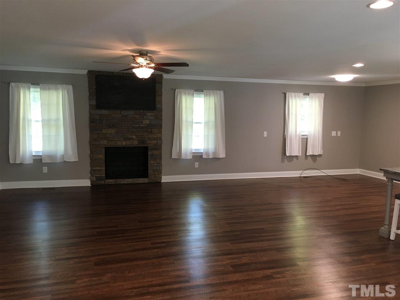 348 Tanglewood Circle Roxboro, NC 27573 - Photo 6 of 20 Gallery Image 6