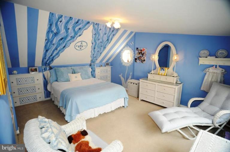 9219 Bells Mill Road Potomac, MD 20854 - Photo 13 of 21 Bedroom #2
