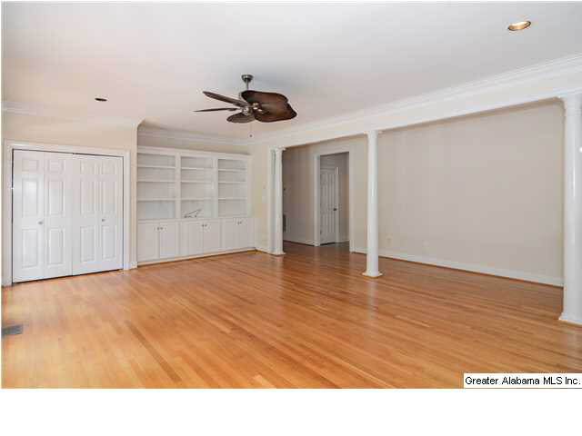 2052 Magnolia Ridge Birmingham, AL 35243 - Photo 10 of 32