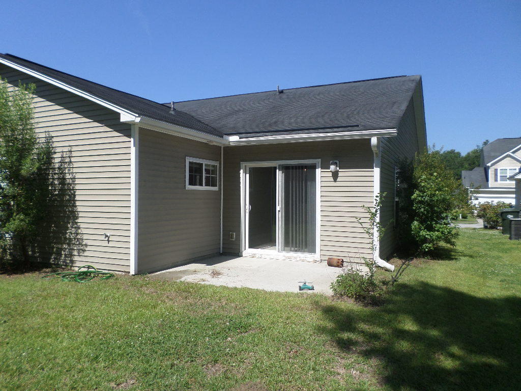 264 Island Green Road Goose Creek, SC 29445 - Photo 16 of 18 264 Island Green patio