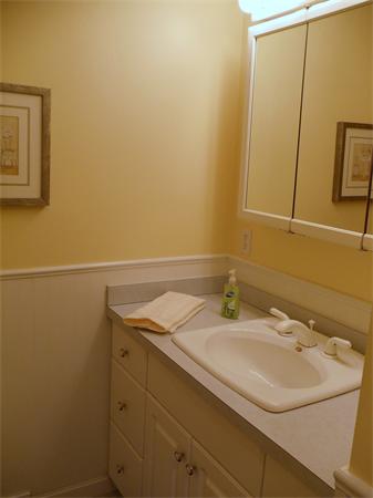 41 Eugene Road Burlington, MA 01803 - Photo 17 of 30 Gallery Image 17