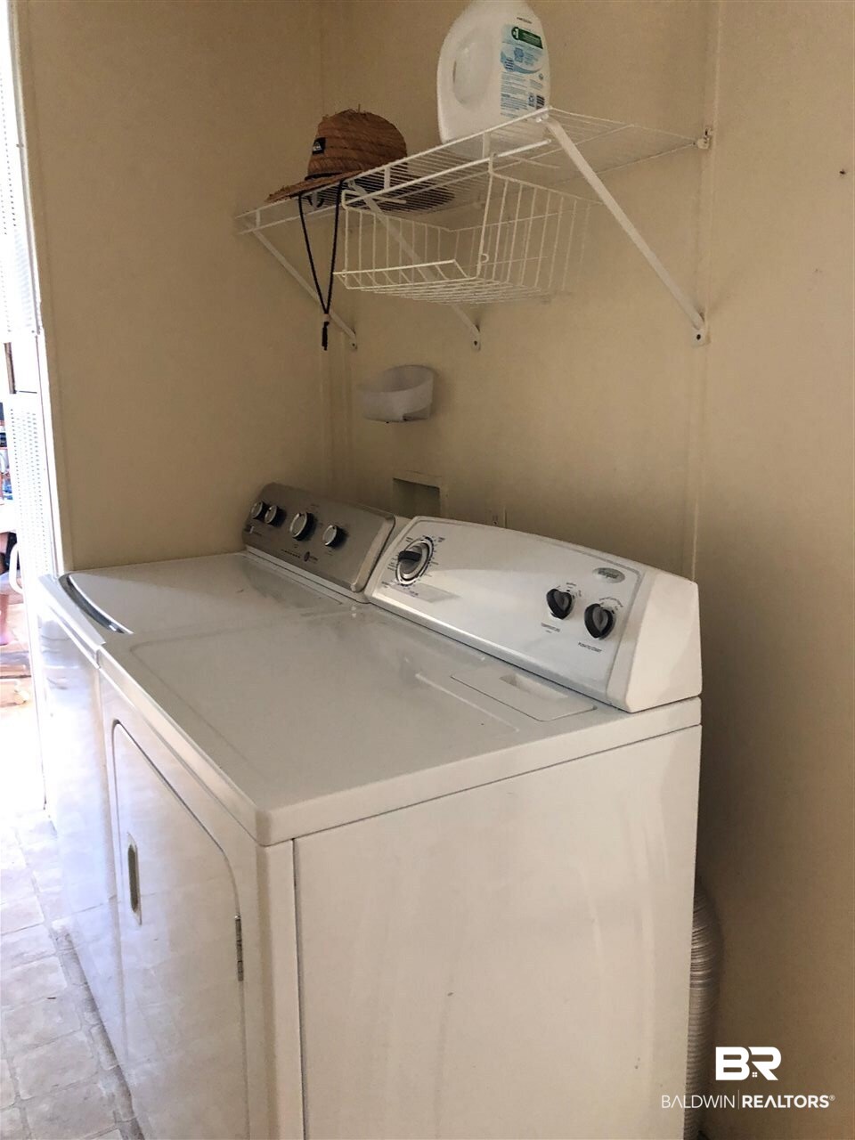 16841 Lea Circle Fairhope, AL 36532 - Photo 16 of 19 laundry