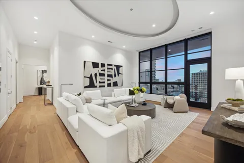 $3,300,000 | 2323 San Felipe Street, Unit 1101, Houston, TX 77019