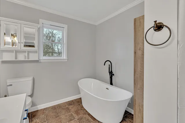 $300,000 | 1175 Summertown Highway, Hohenwald, TN 38462