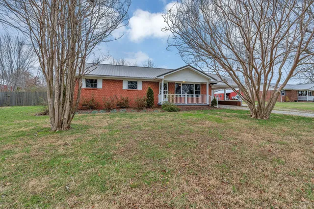 $300,000 | 1175 Summertown Highway, Hohenwald, TN 38462