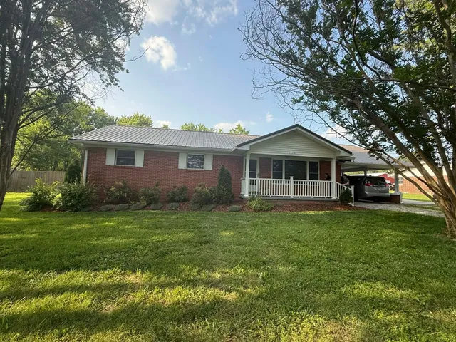 $300,000 | 1175 Summertown Highway, Hohenwald, TN 38462